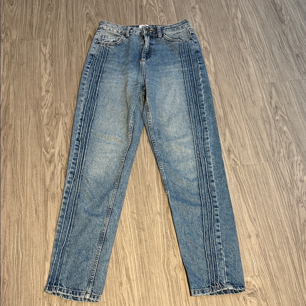 BDG Jeans Womens Size 25W 32L Blue Mom High Waisted Tapered Leg Detailed Front